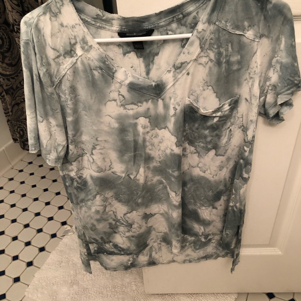 rock and republic tshirt